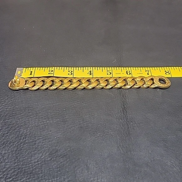 Marc By Marc Jacobs Goldtone Katie Logo Link Bracelet - Picture 9 of 9